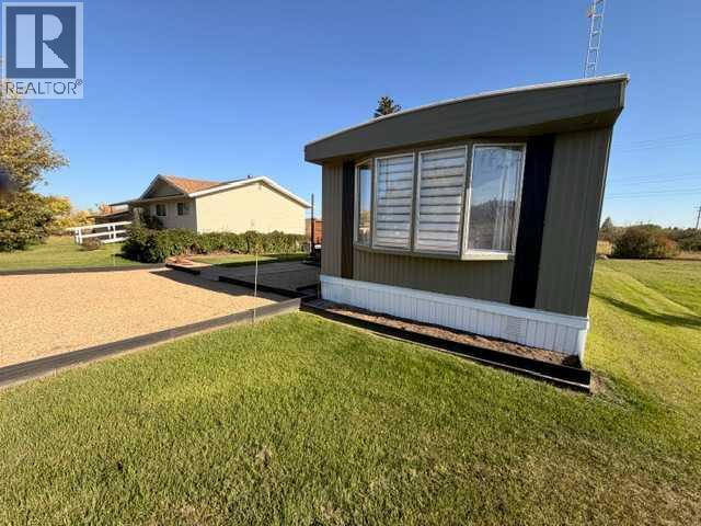 Listing photo – 5111 48 Street, Hardisty