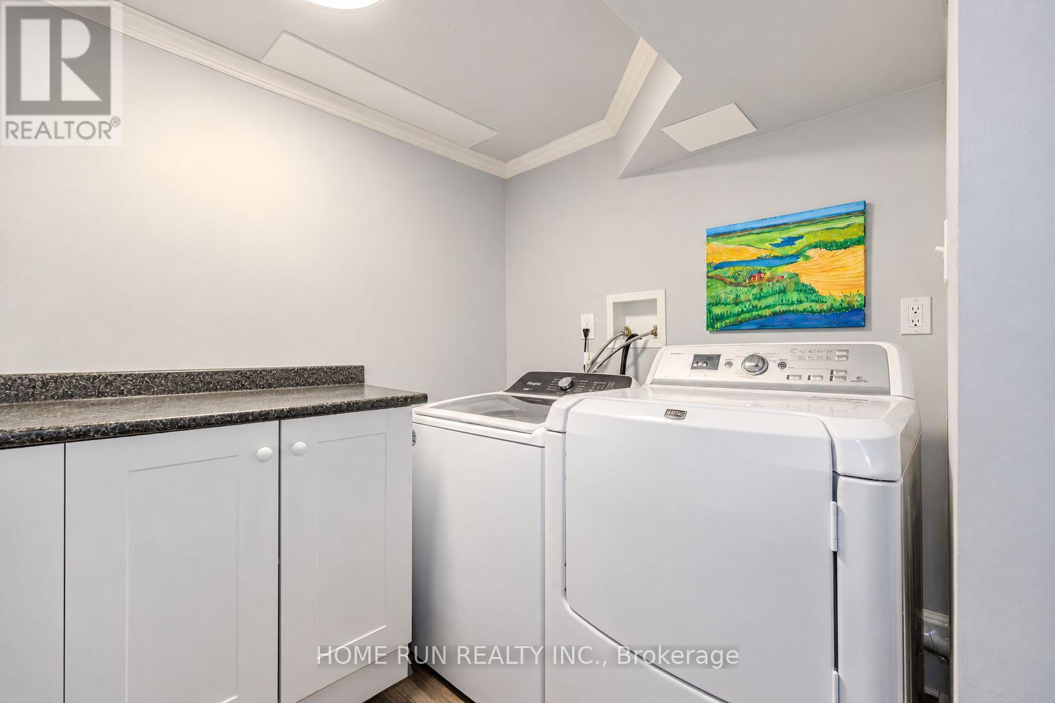 57 FAIR OAKS CRESCENT - Image 36