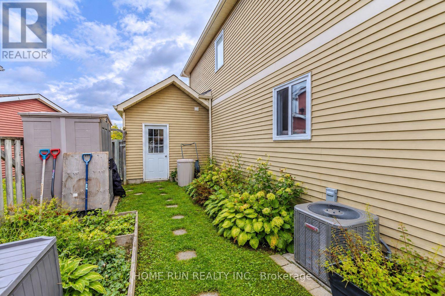 57 FAIR OAKS CRESCENT - Image 42