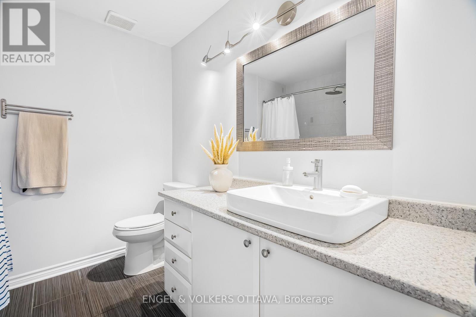 2032 AVENUE P - 18