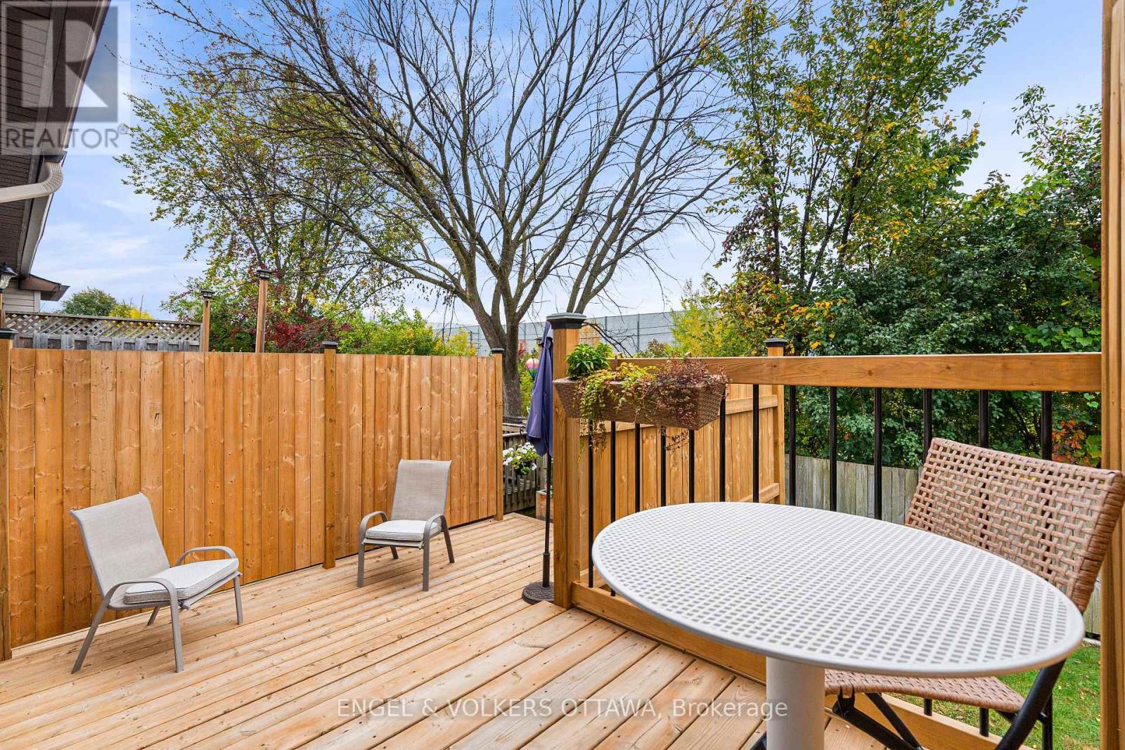 2032 AVENUE P - 25