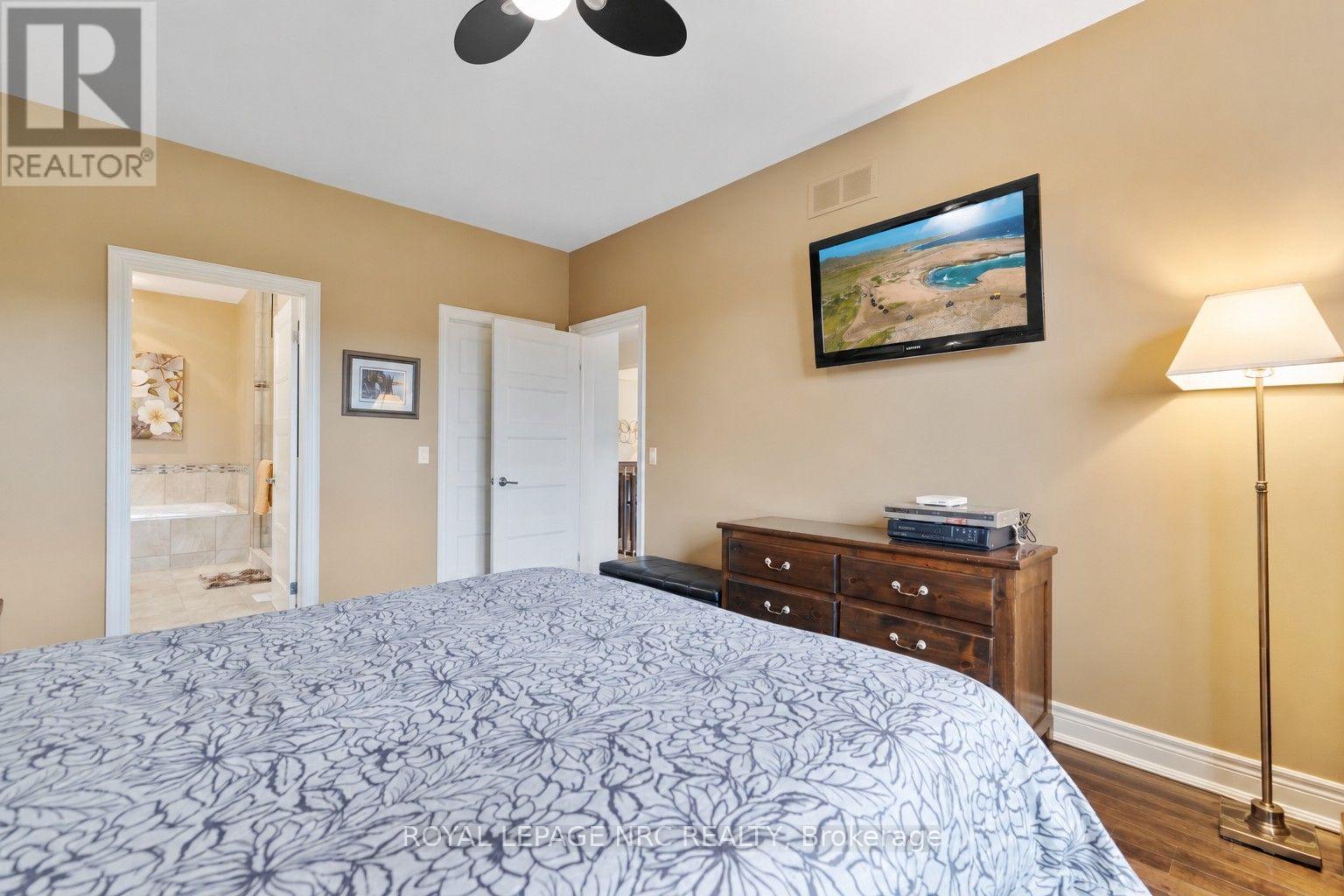 295 CREEKSIDE DRIVE - Image 27