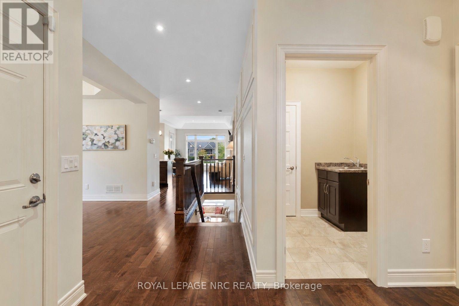 295 CREEKSIDE DRIVE - 31