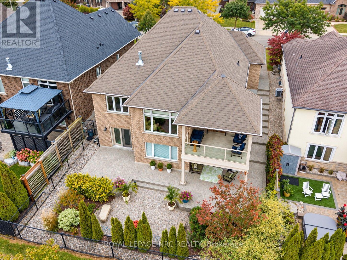 295 CREEKSIDE DRIVE - 4