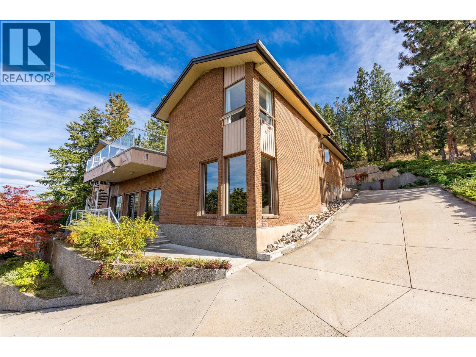 1045 Bartholomew Court, Kelowna