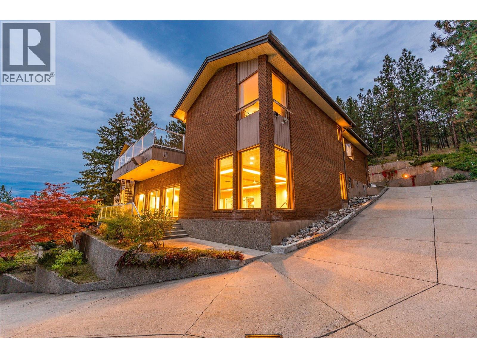 1045 Bartholomew Court, Kelowna
