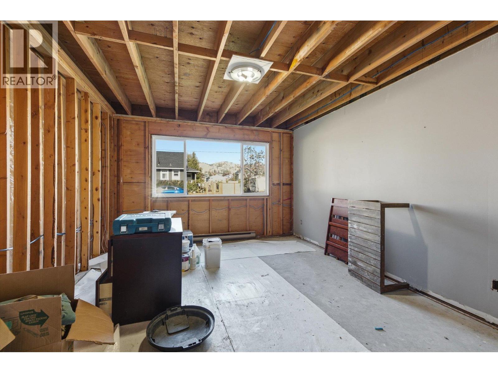 1011-1013 Lawson Avenue - 45