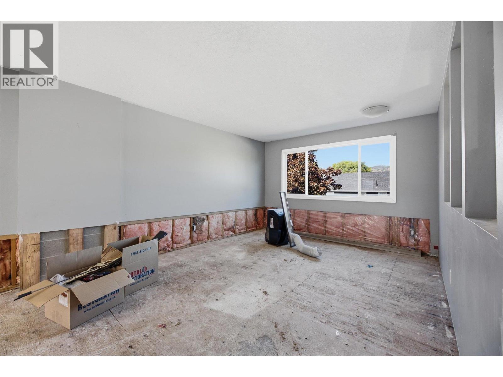 1011-1013 Lawson Avenue - Image 50