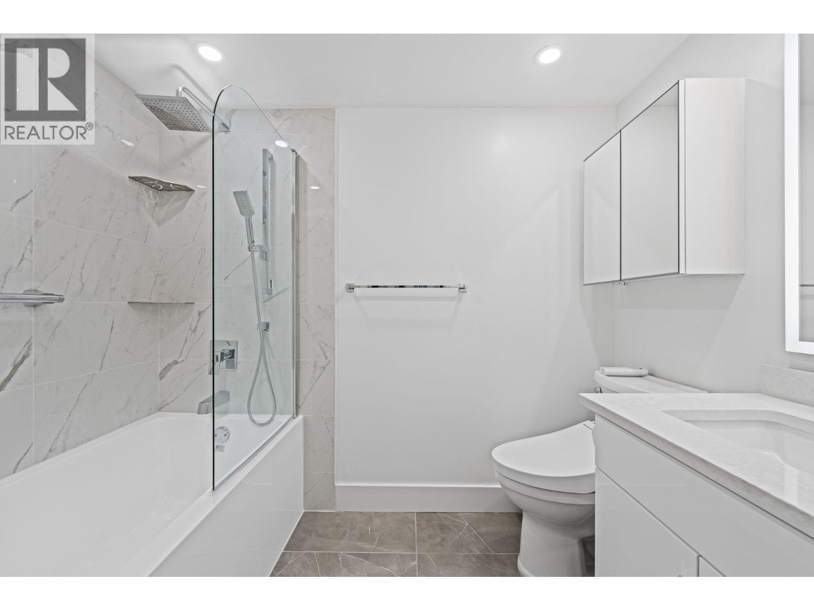 906 867 HAMILTON STREET, Vancouver