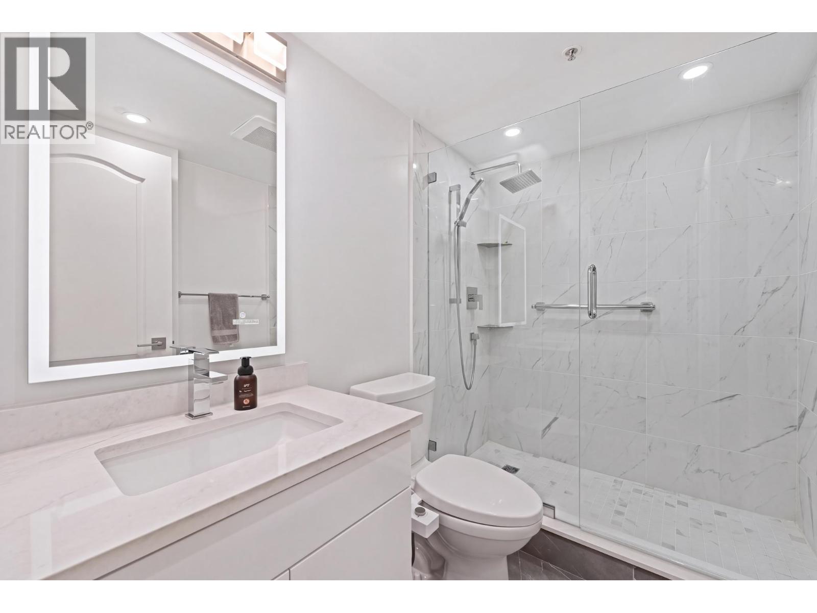 906 867 HAMILTON STREET, Vancouver