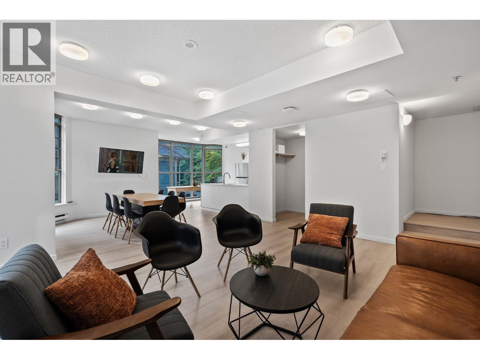 906 867 HAMILTON STREET, Vancouver