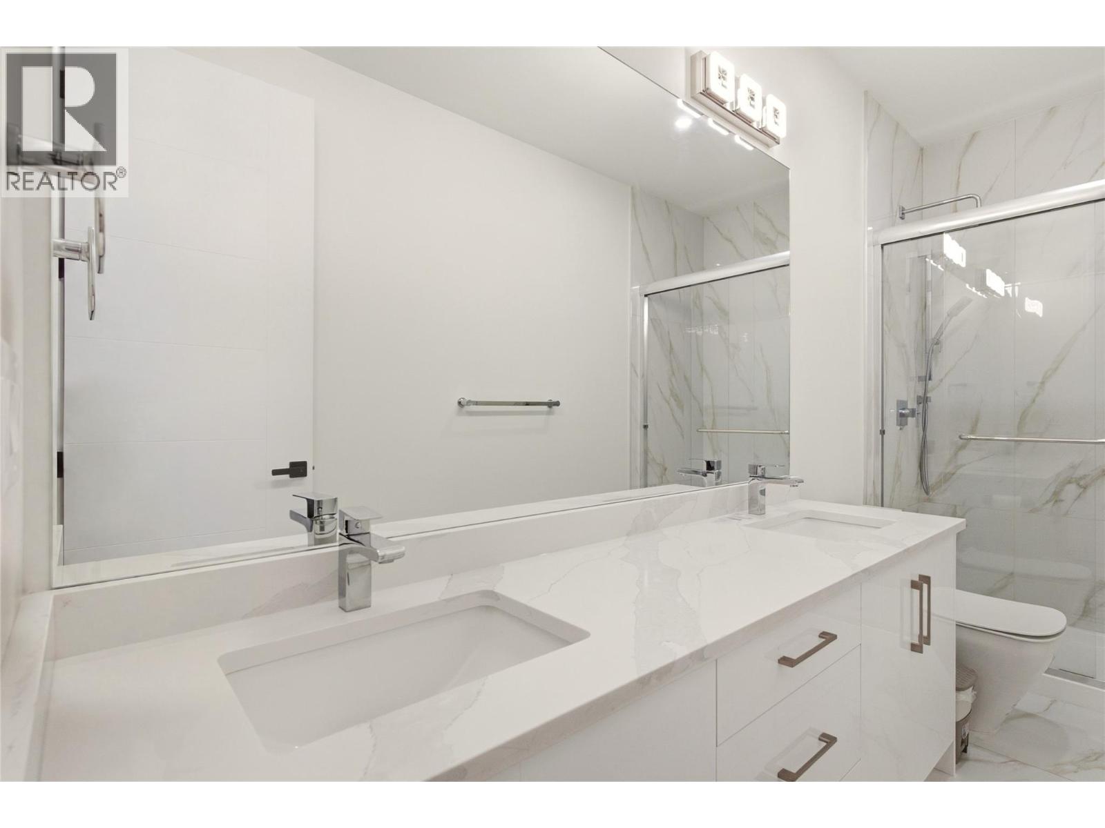 647 Deans Drive, Kelowna