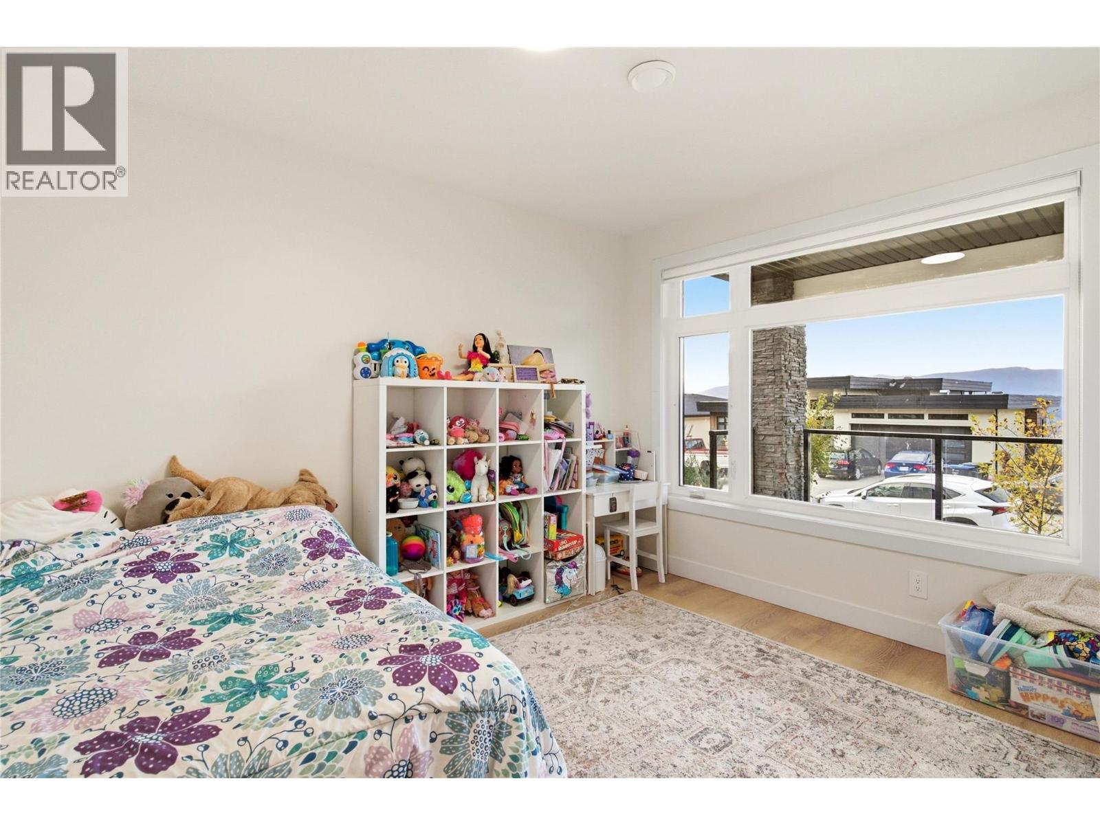 647 Deans Drive - 38