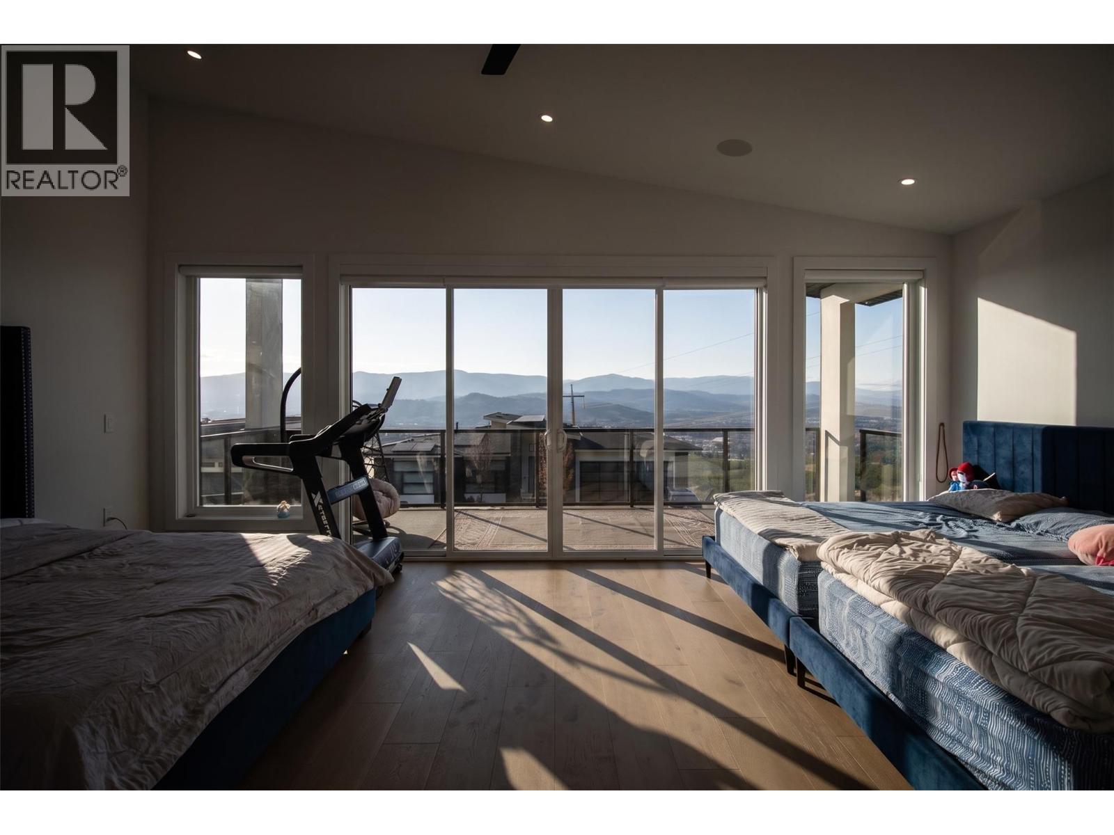 647 Deans Drive - 56