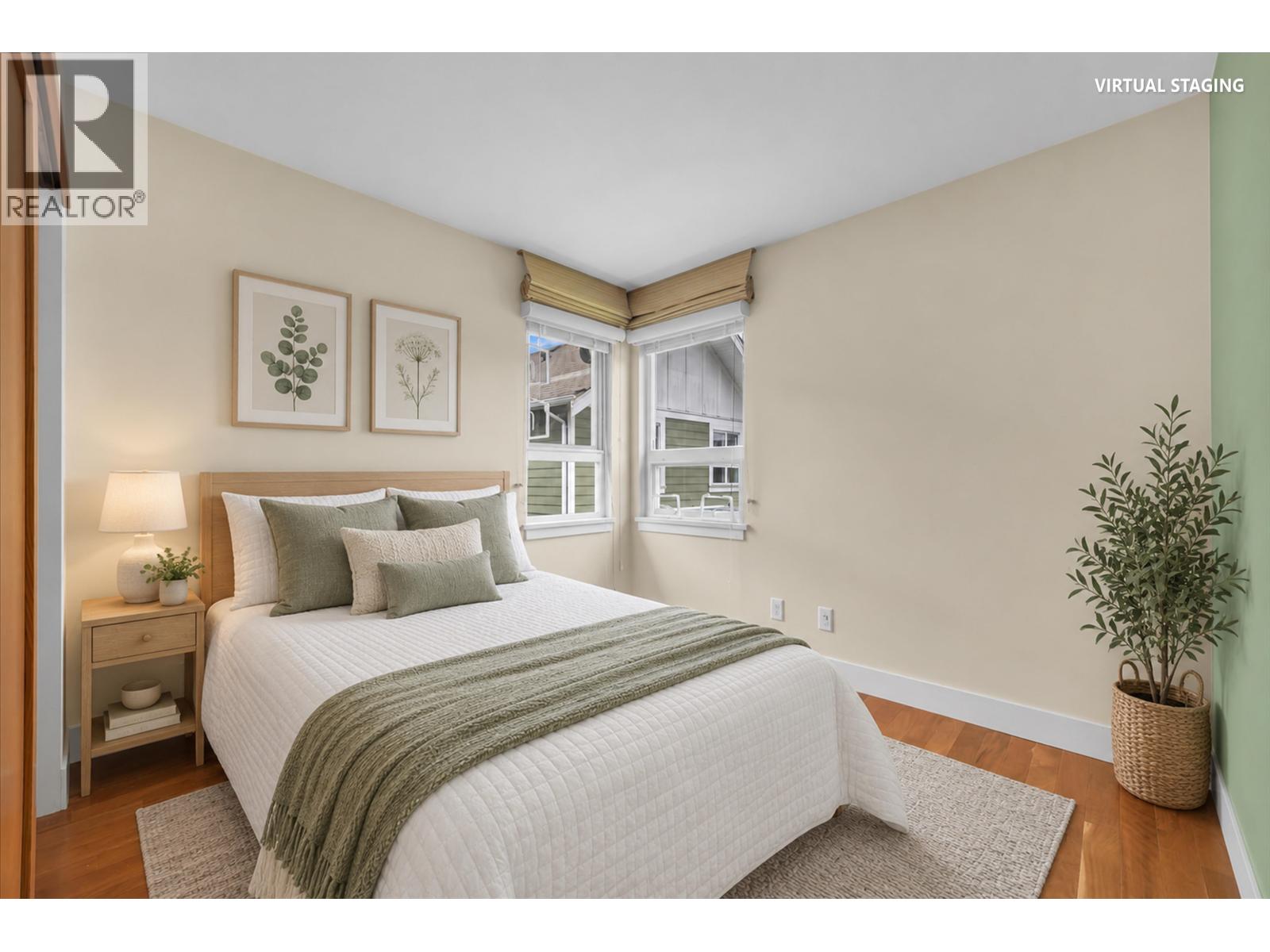 264 HOLLY AVENUE, New Westminster