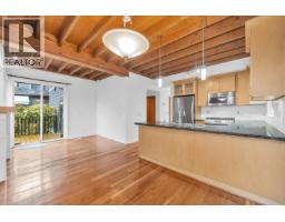 264 Holly Avenue, New Westminster, BC V3M0B3 Photo 11