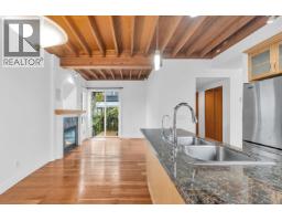 264 Holly Avenue, New Westminster, BC V3M0B3 Photo 13