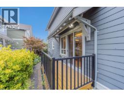 264 Holly Avenue, New Westminster, BC V3M0B3 Photo 33