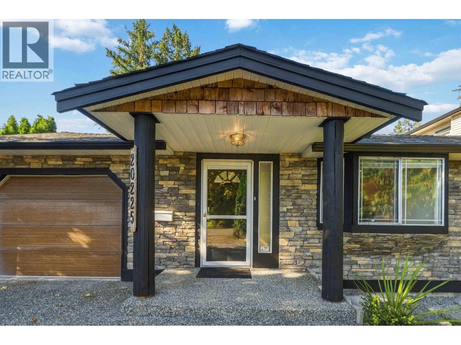 20225 LORNE AVENUE, Maple Ridge