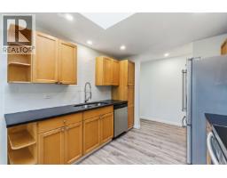 20225 Lorne Avenue, Maple Ridge, BC V2X1E9 Photo 10