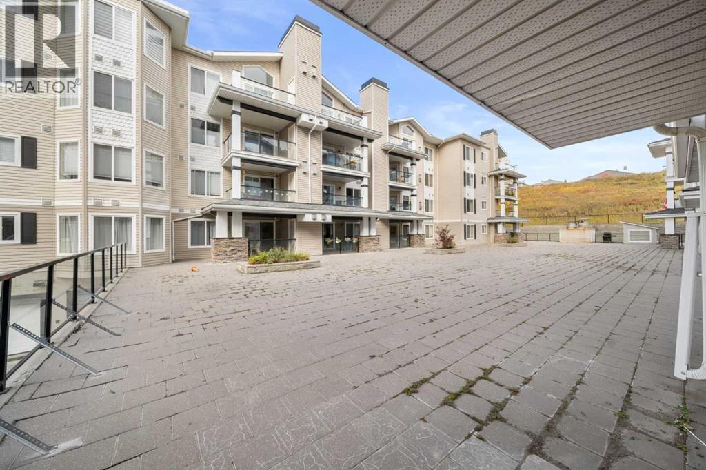 #123 345 Rocky Vista Park NW - Image 17