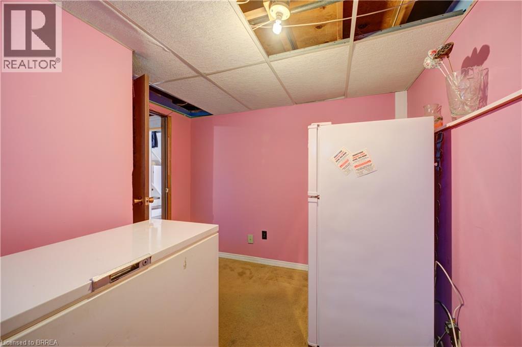 367 FAIRVIEW Drive - Image 33