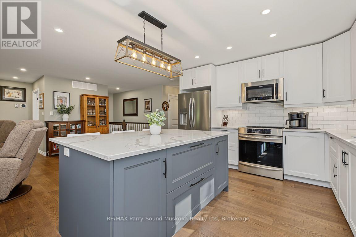 91 BAYVIEW DRIVE - 19
