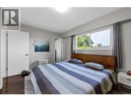 Bedroom - 107 Moss Ave, Parksville, BC V9P1L5 Photo 7