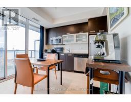 90 Stadium Road, Toronto, ON M5V3W5 Photo 8