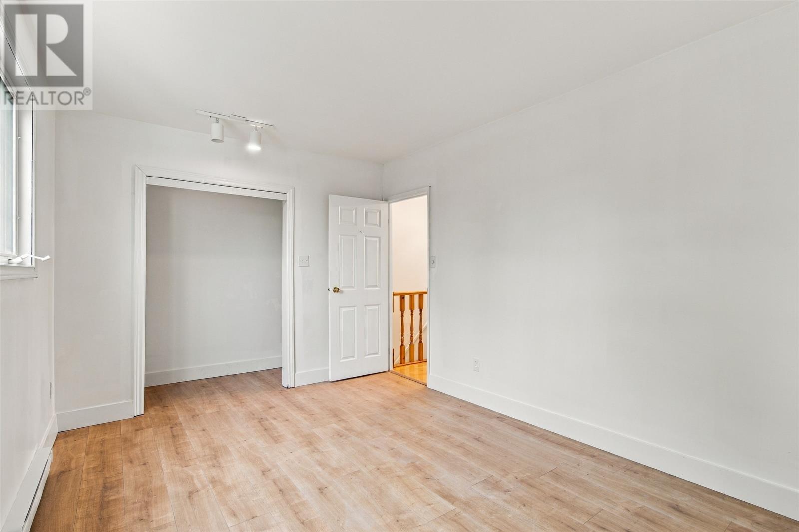 42 Mooney Crescent - 18