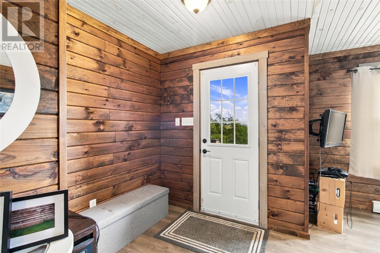 28 Berry Road - 13