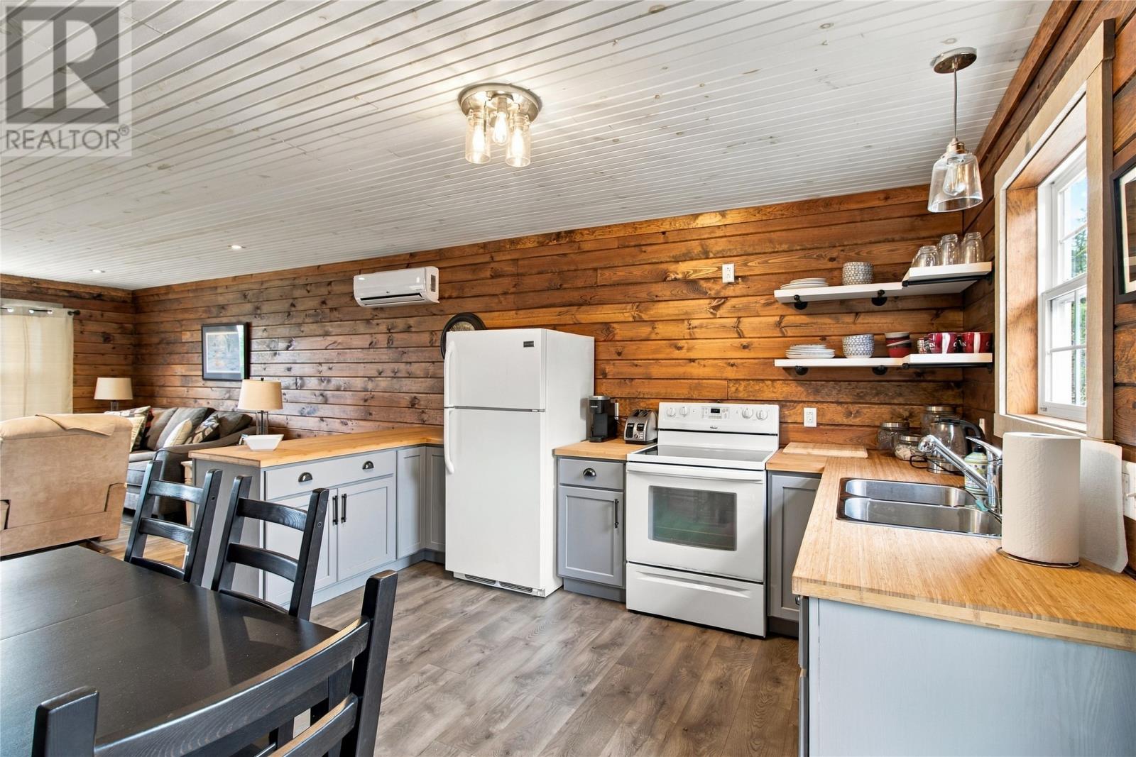 28 Berry Road - 20