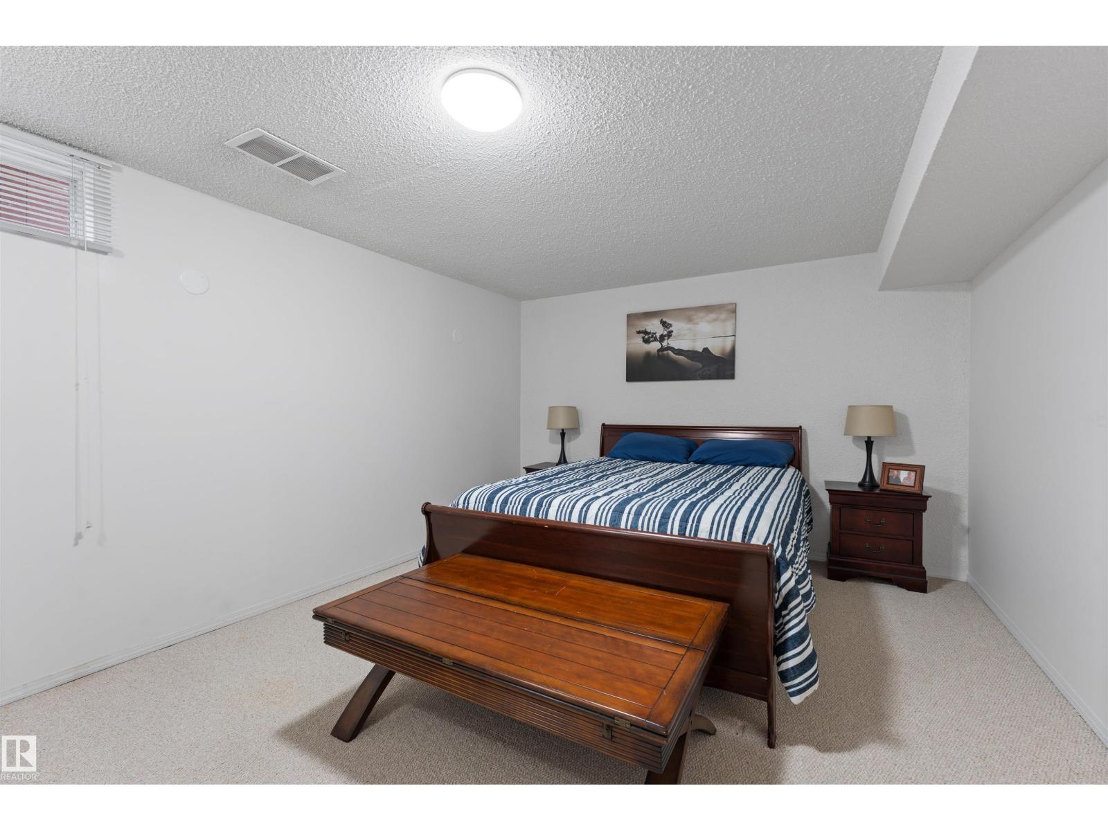 15012 77 AV NW - 37