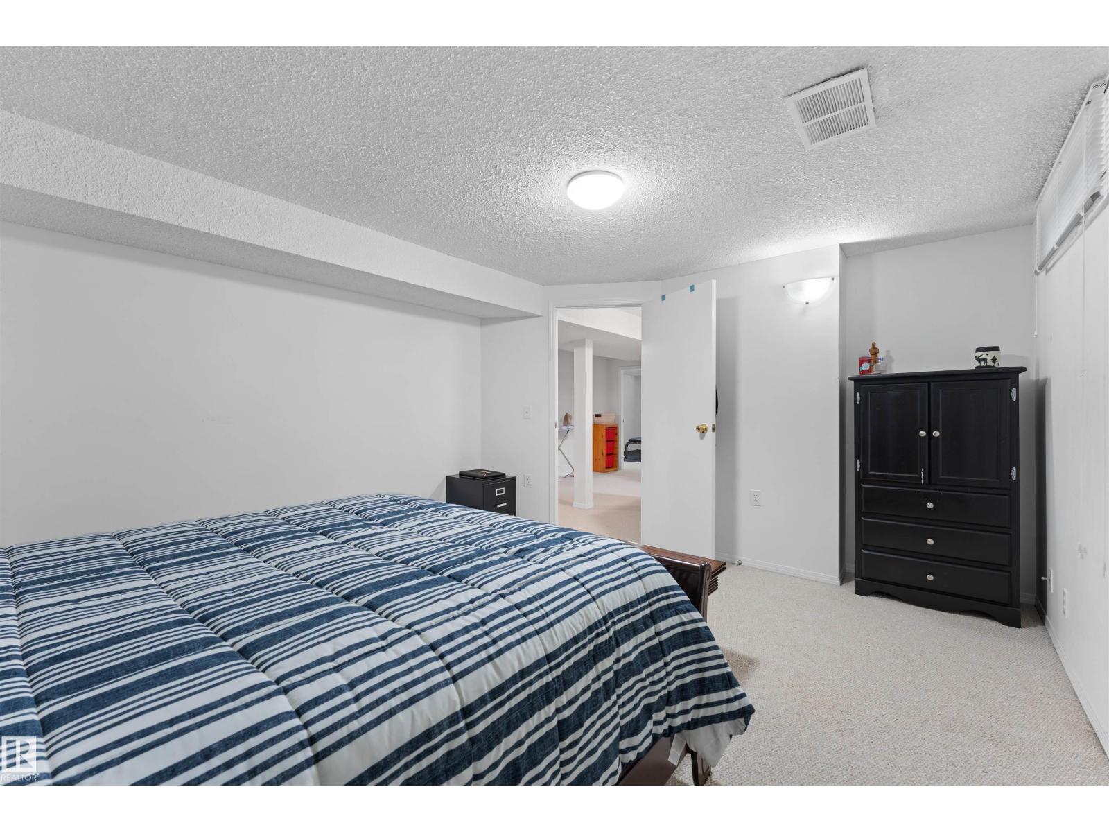 15012 77 AV NW - 38