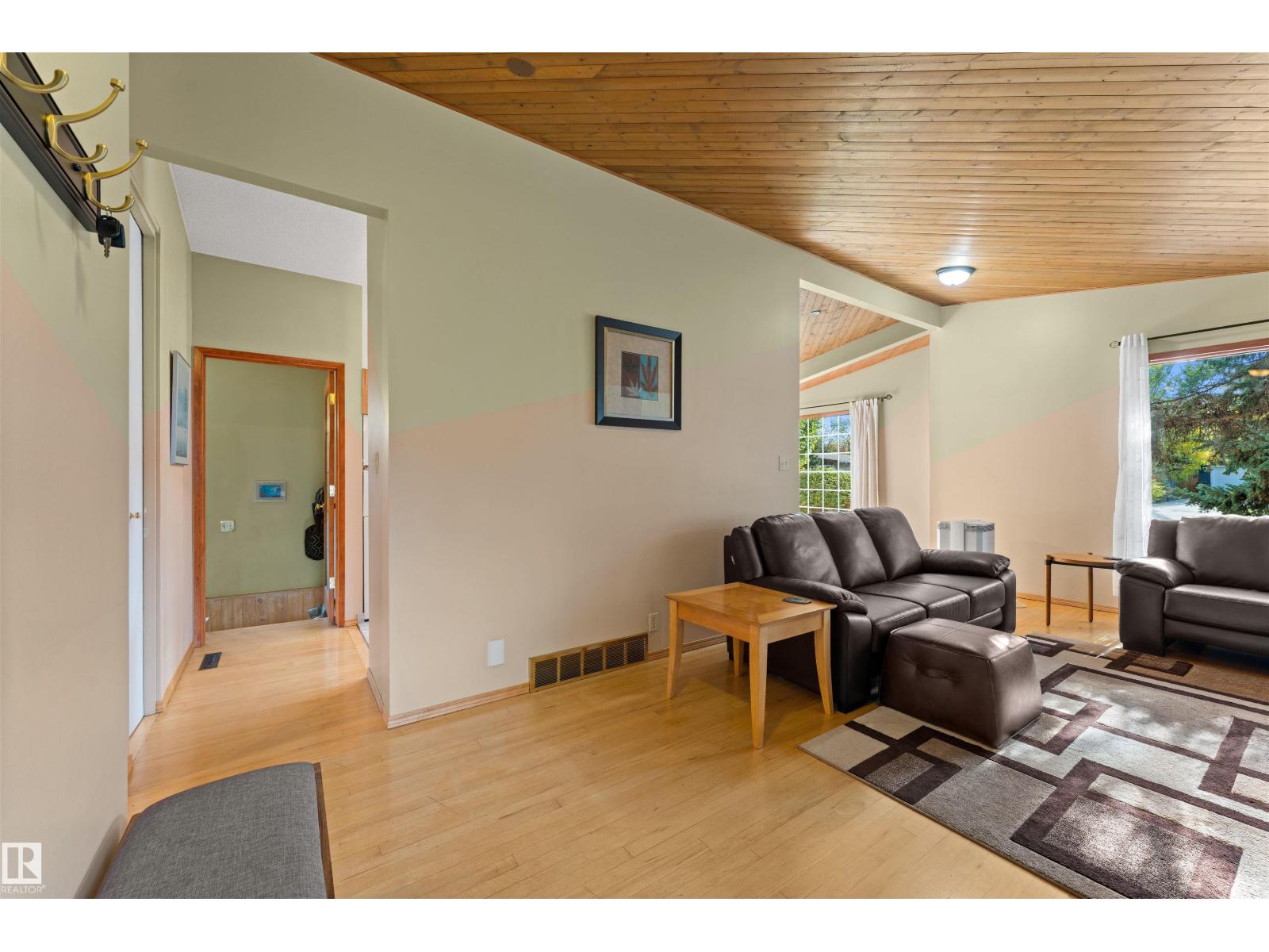 15012 77 AV NW - Image 7