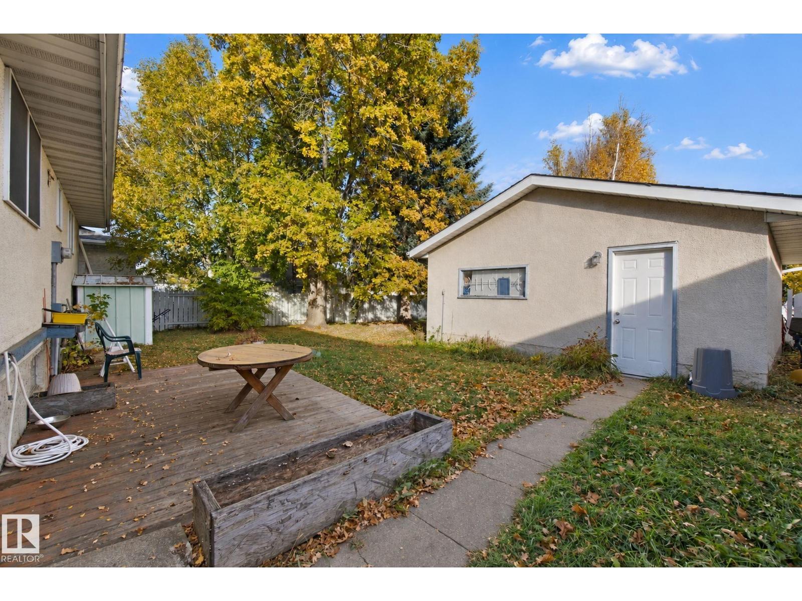 10824 35 AV NW - 43