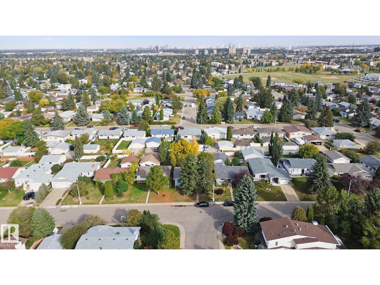 10824 35 AV NW - 49
