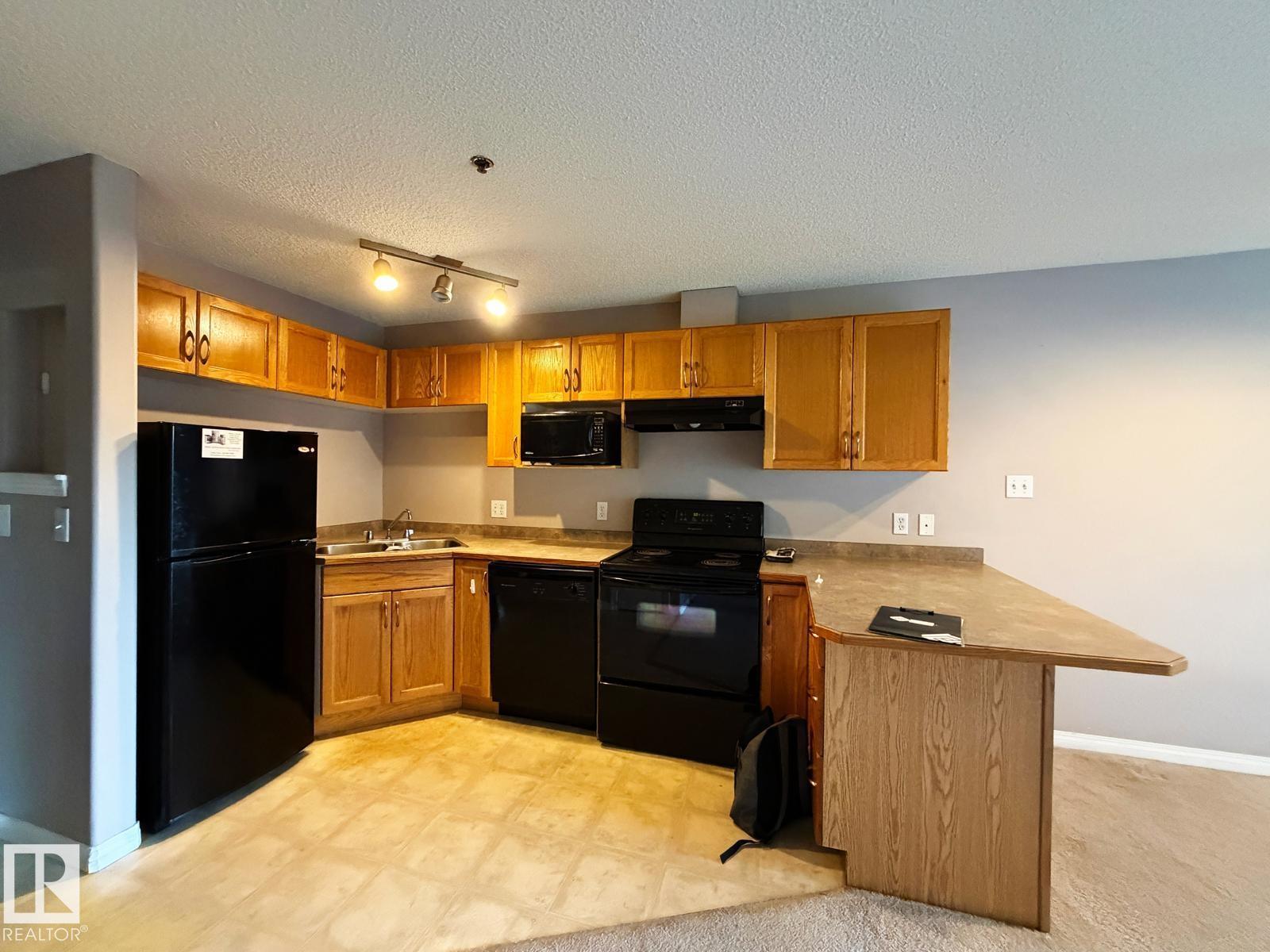 Property photograph 6 for MLS E4511912