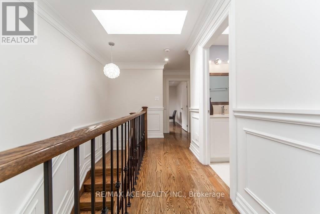 48A Leyton Avenue, Toronto, ON photo 8