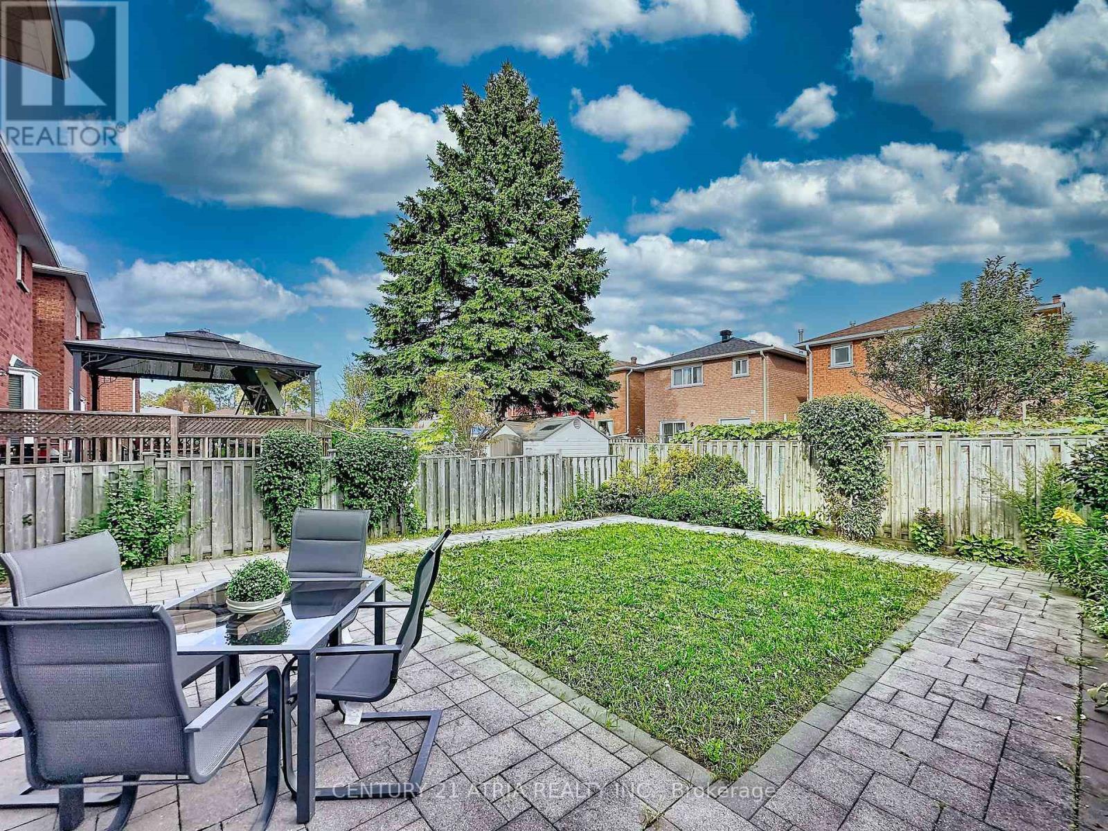 58 DANJOHN CRESCENT - 22