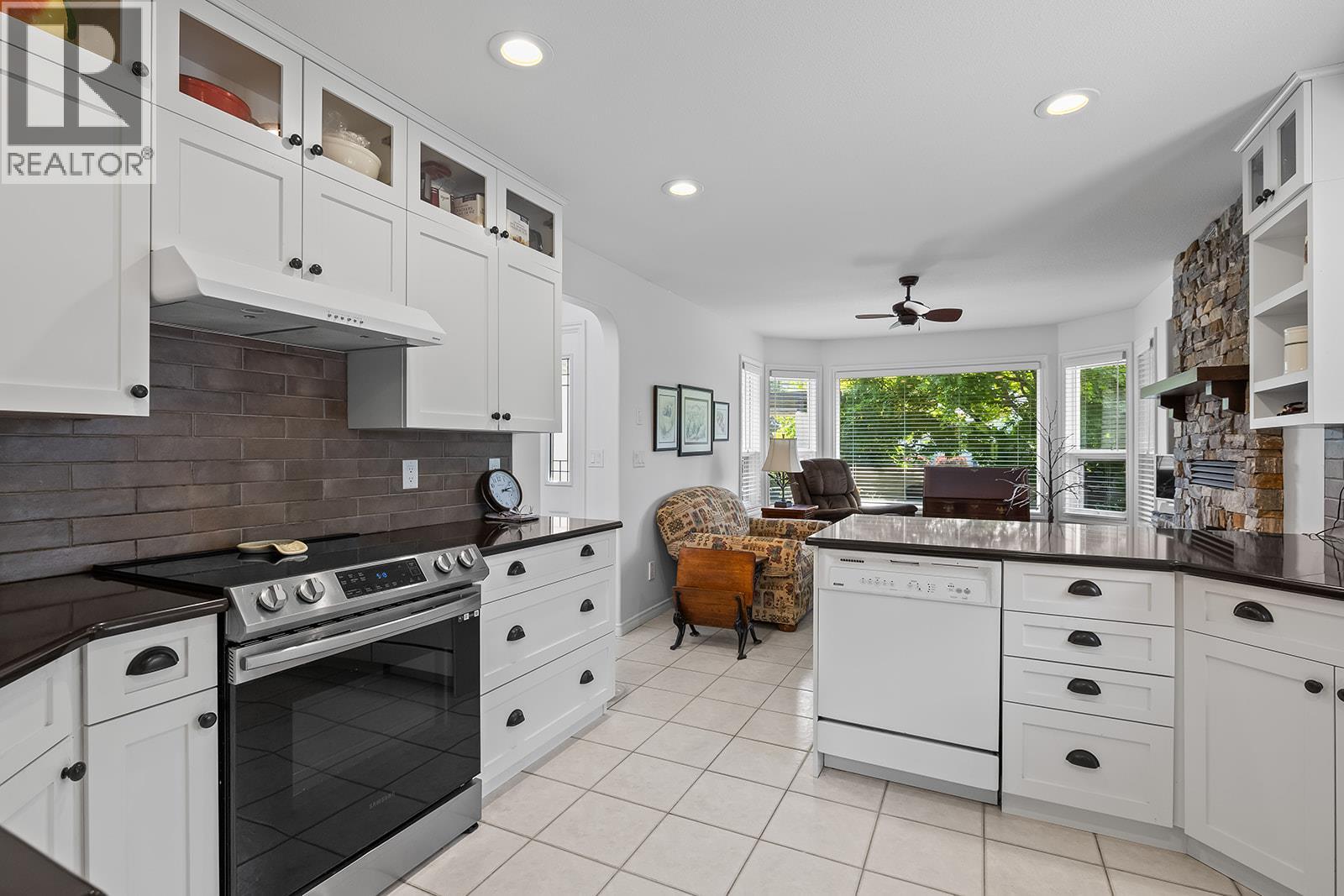 3889 Gallaghers Grange, Kelowna