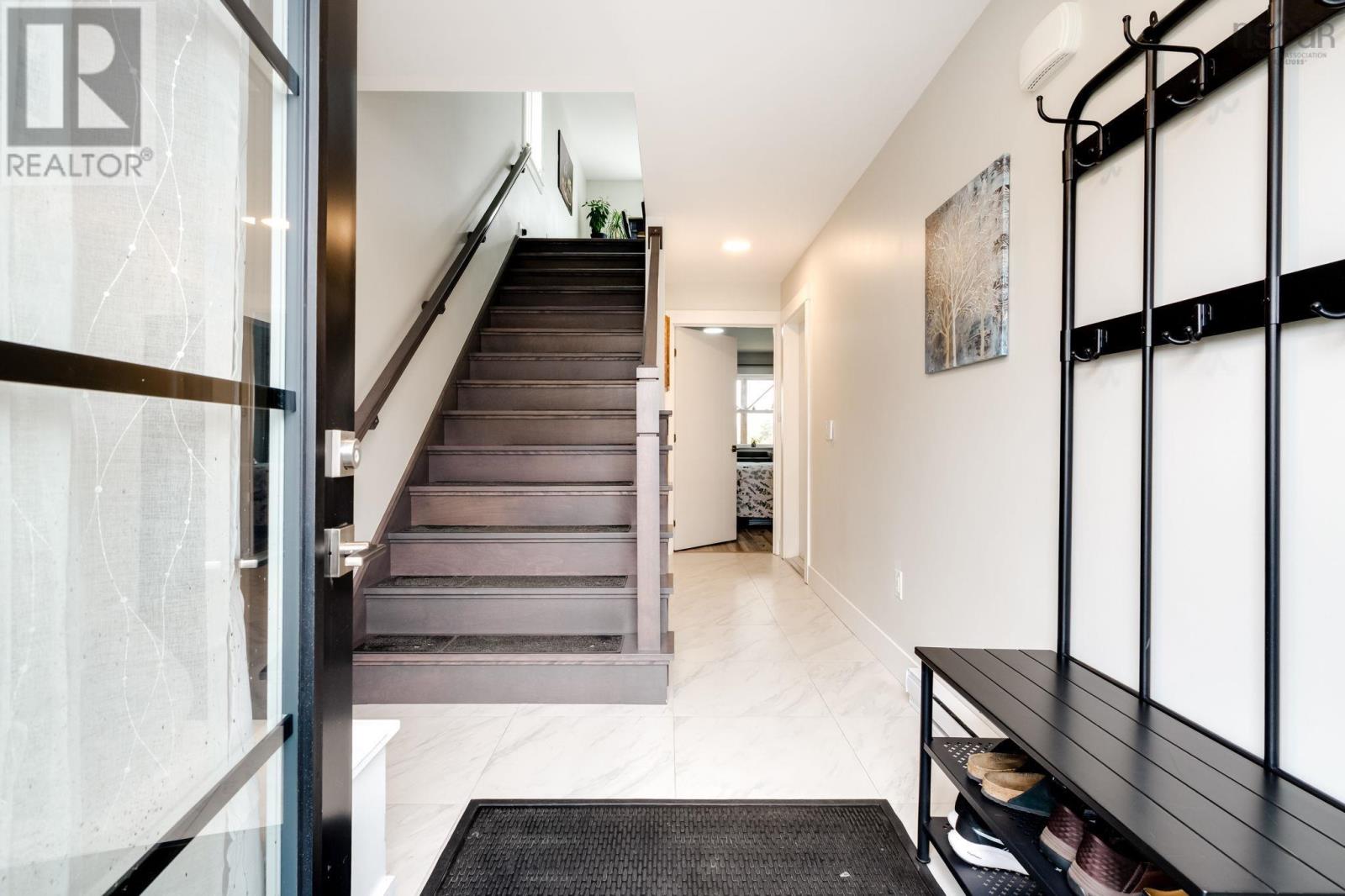 69 Flatrock Crescent - Image 3