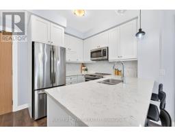 Bathroom - 229 - 128 Grovewood Common, Oakville, ON L6H0X3 Photo 6