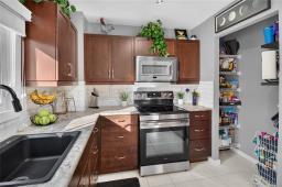 692 Mcmeans Avenue E, Winnipeg, MB R2C3T1 Photo 10