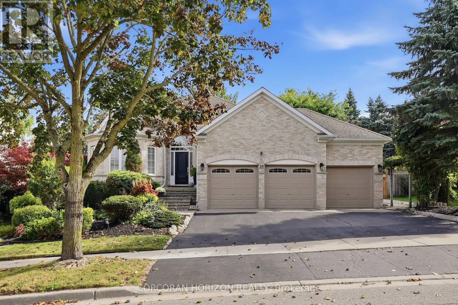 15 EVERWOOD RUN, Kitchener Ontario