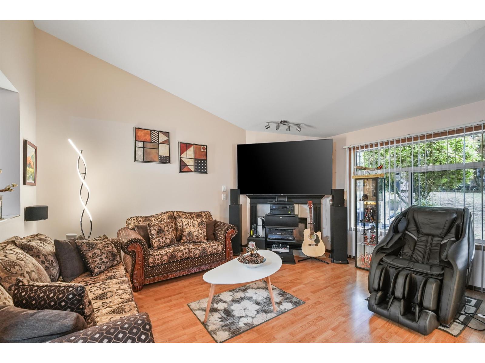 606 8260 SE 162 A STREET STREET, Surrey