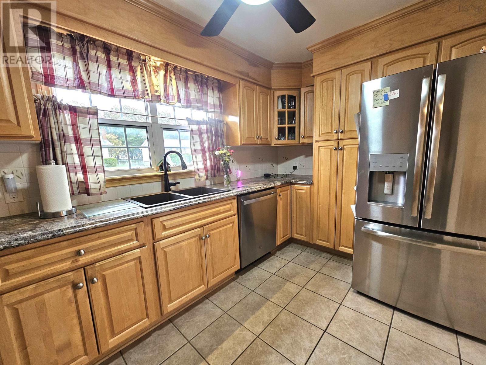 8 Stacey Avenue - Image 10