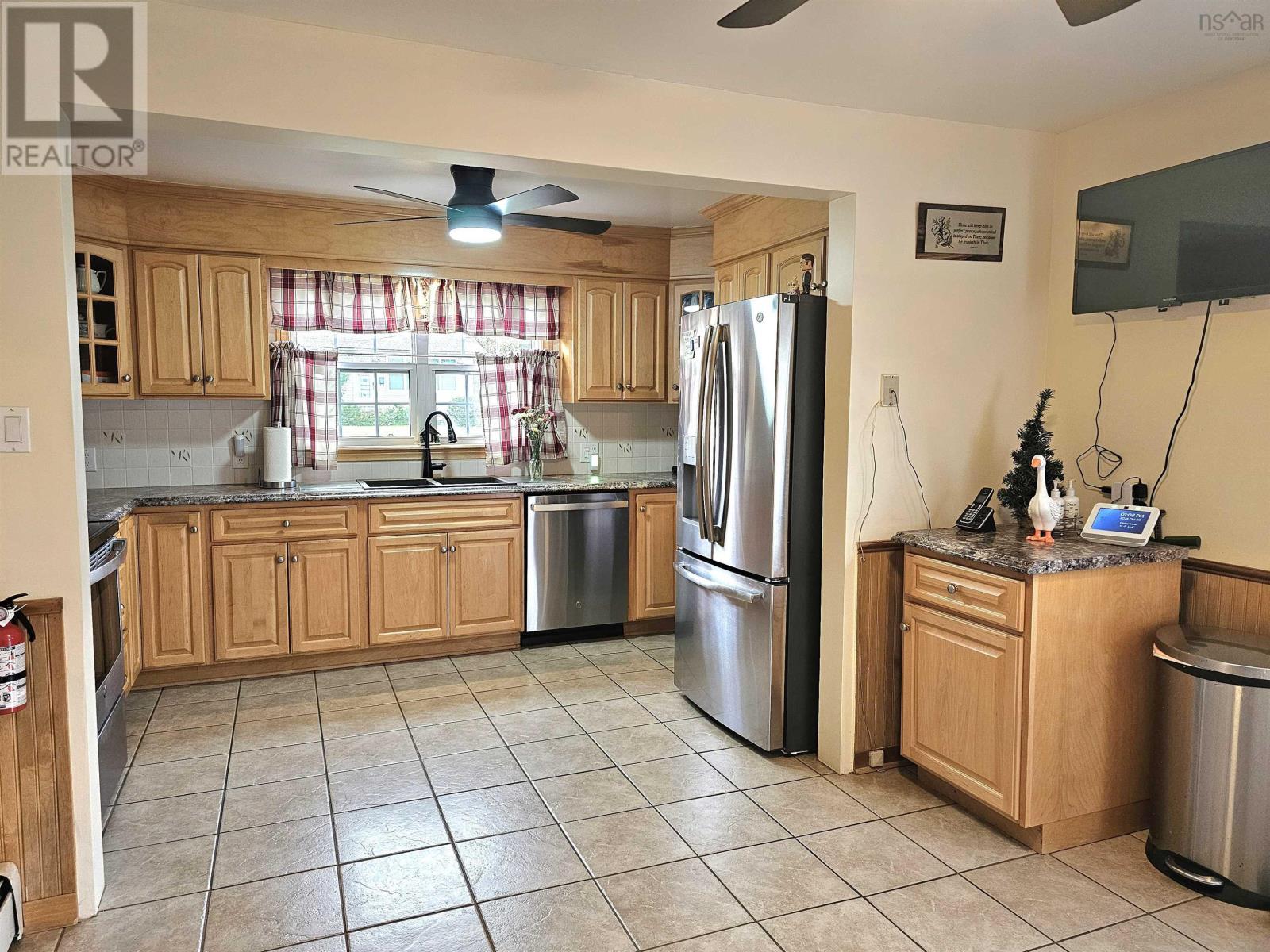 8 Stacey Avenue - Image 11