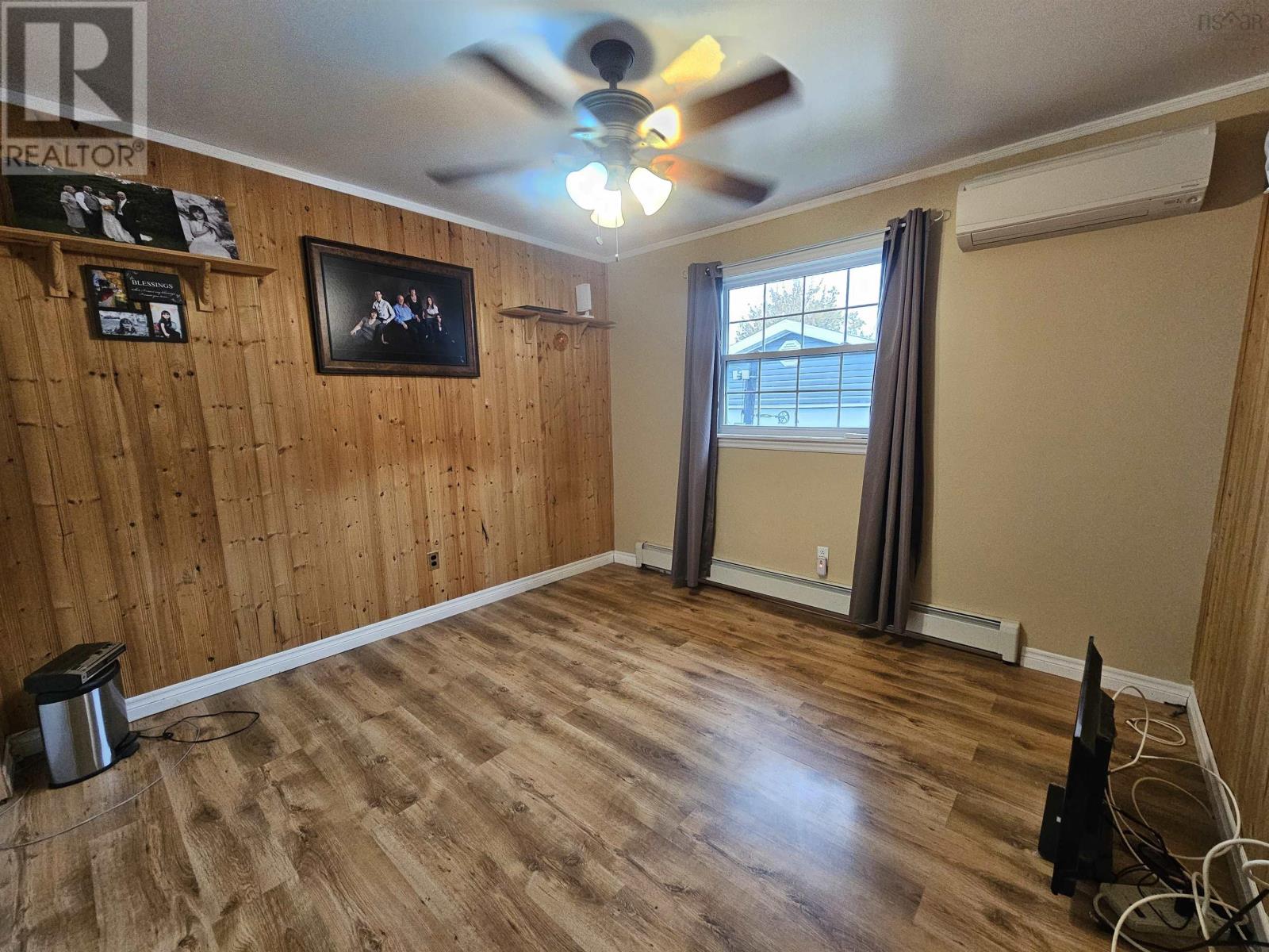 8 Stacey Avenue - Image 22