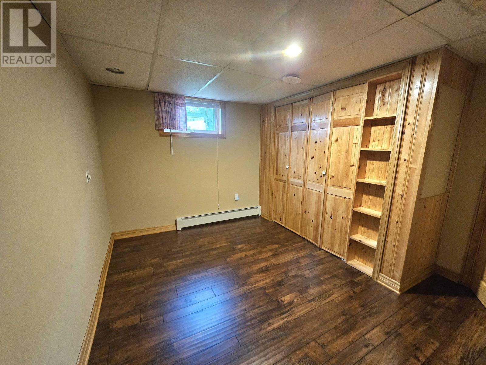 8 Stacey Avenue - 24